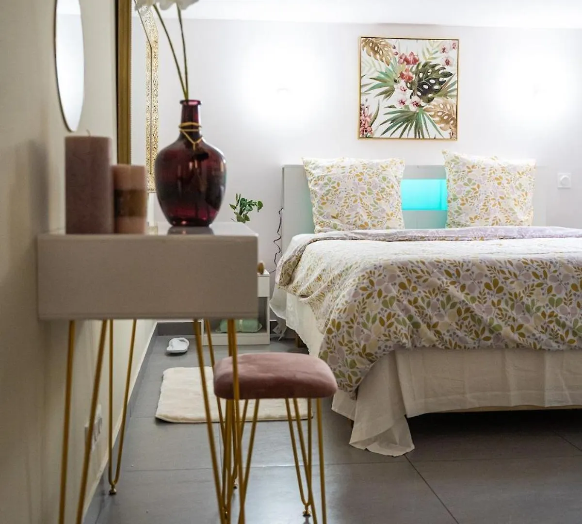 Apartment In Cannes